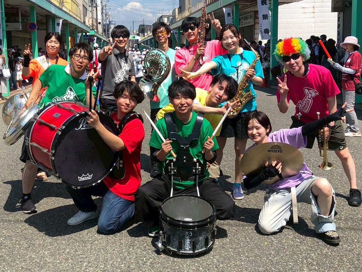 Caskadersのメンバー集合写真