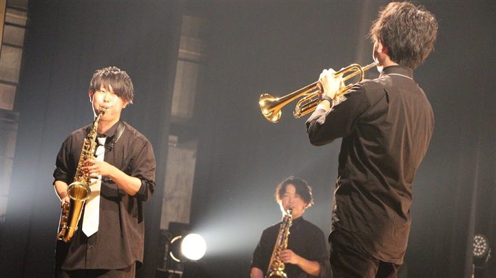 イベント出演後のCaskaders集合写真