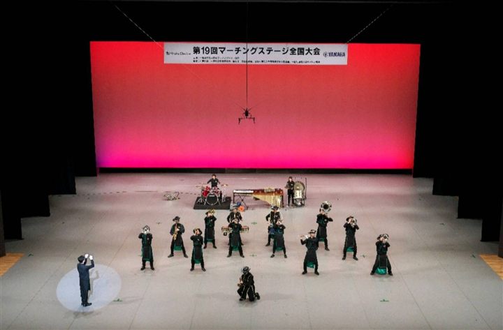 マーチング練習中のCaskadersメンバー