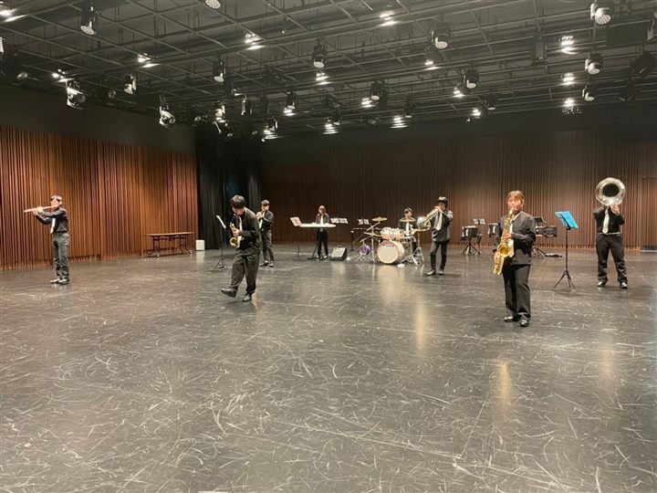イベント出演後のCaskaders集合写真