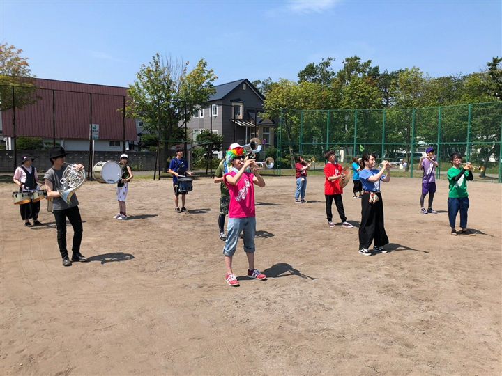 イベント出演後のCaskaders集合写真